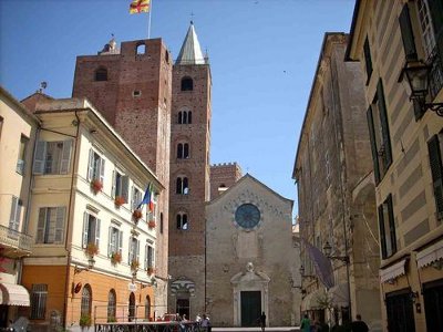 il centro storico di Albenga